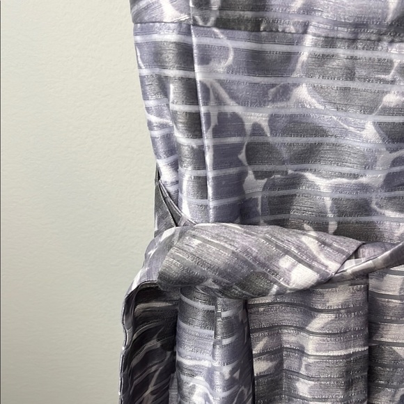 Anne Klein Elegant Silver Patterned Dress - Picture 4 of 6